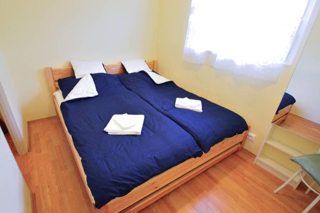 City Center Apartment Debrecen Bagian luar foto